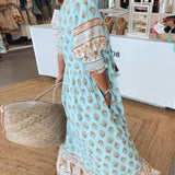 MANA | Robe Midi Florale Élégante avec Col en V