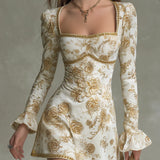 Robe Mini en Velours avec Imprimé de Roses dans un Style Vintage Élégant