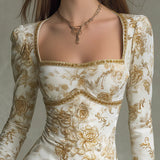 Robe Mini en Velours avec Imprimé de Roses dans un Style Vintage Élégant