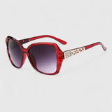 Avalynne | Sophisticated Sunglasses