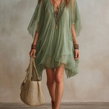 Robe courte fluide à volants avec décolleté en V vert