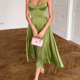 Liora | Élégante Robe Midi Sans Bretelles